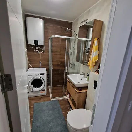 Woods - Na Stazi, Ski-to-door