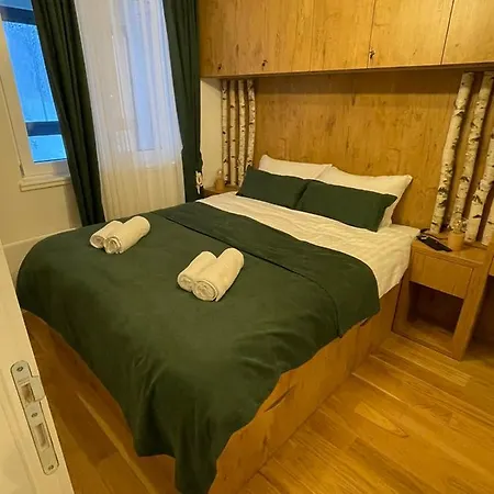 Apartman Woods - Na Stazi, Ski-to-door Jahorina