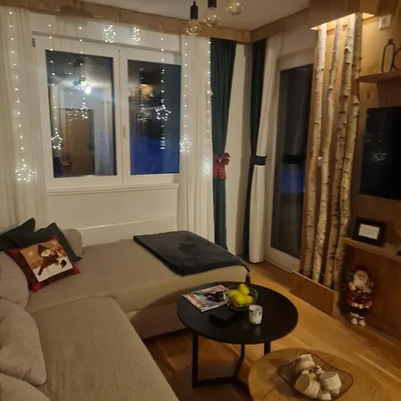 Appartement Woods - Na Stazi, Ski-to-door *