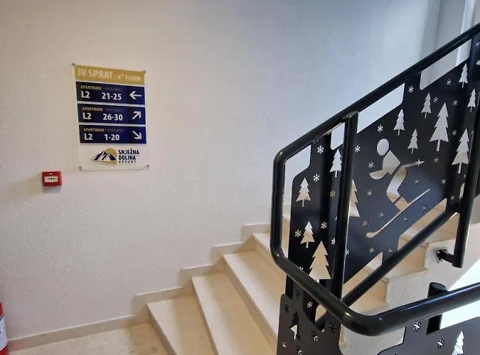 Woods - Na Stazi, Ski-to-door Apartman Jahorina