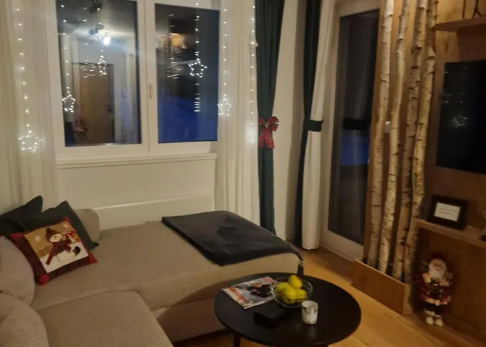 Apartman Woods - Na Stazi, Ski-to-door *